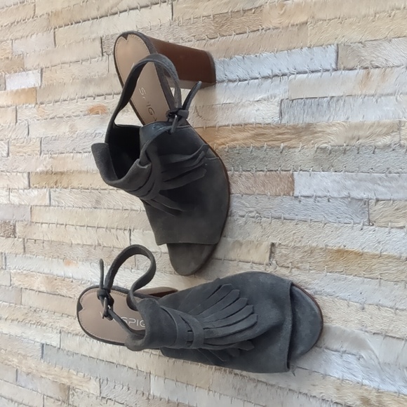 Via Spiga Fey Open Toe Sling Back Heels - Picture 6 of 7